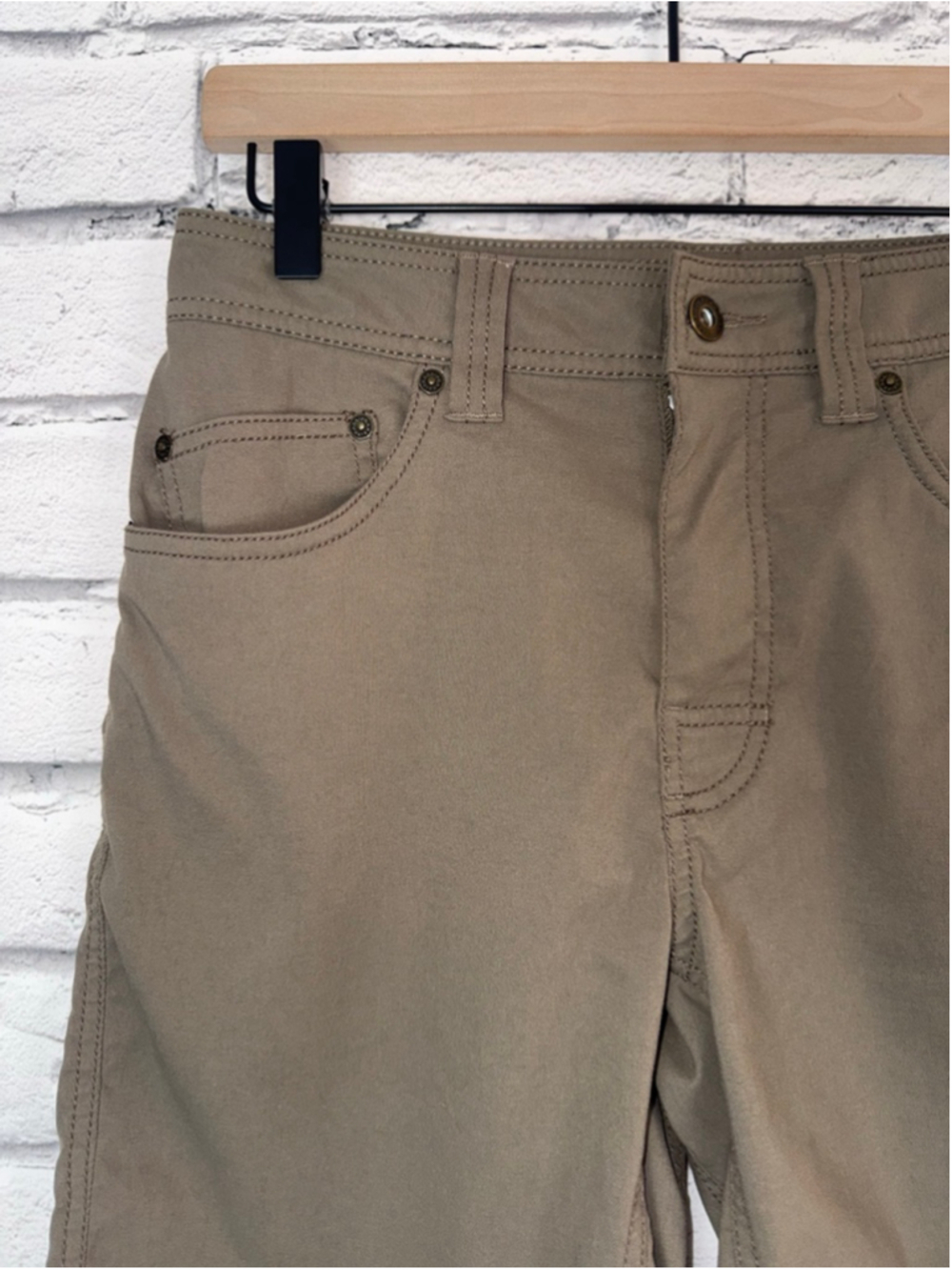 Men's Prana Shorts size 28 Prana Brion Brown Flat Front 10 in Inseam Hiking - Picture 4 of 8